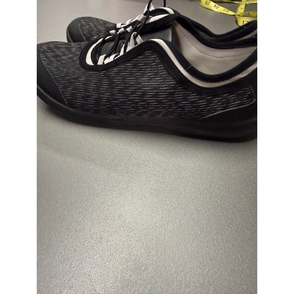 Clarks Cloudsteppers Sillian Tino Womens Black White Pinstripe Walking Shoes - Picture 9 of 9